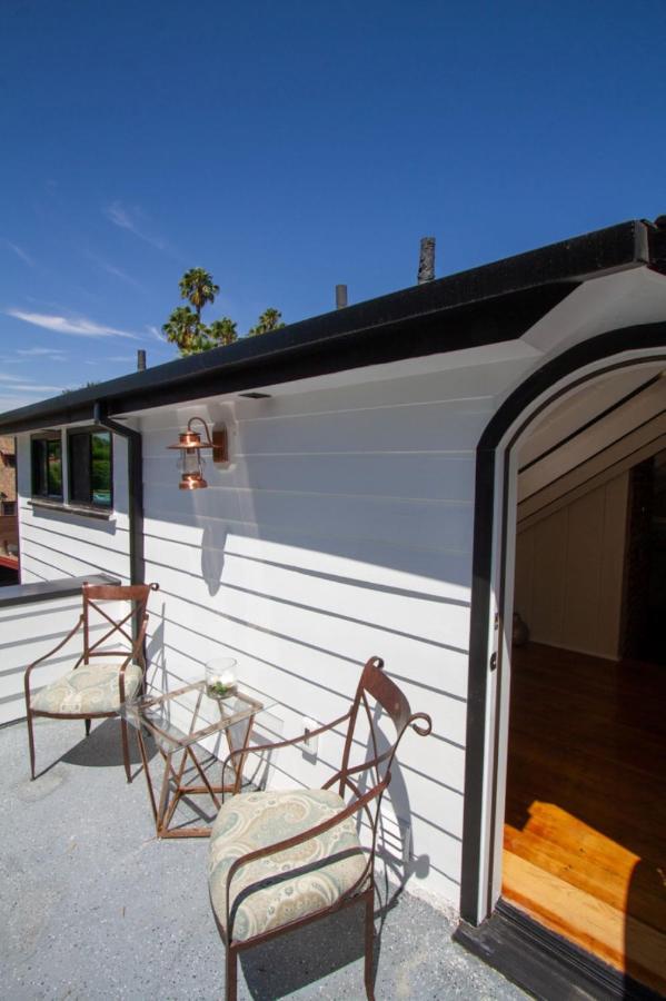 Dreamy Farmhouse In Studio City Los Angeles Exterior foto