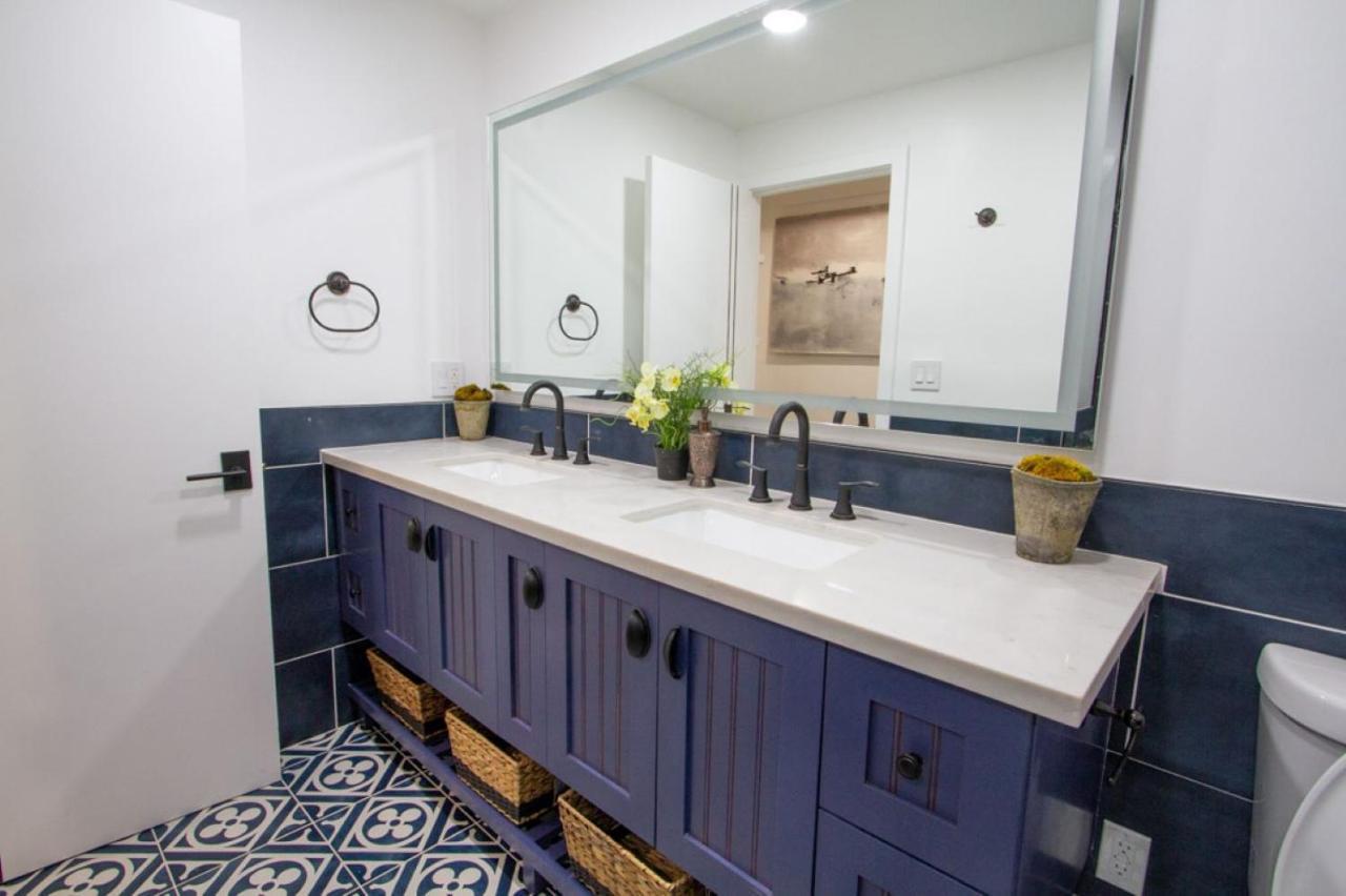 Dreamy Farmhouse In Studio City Los Angeles Exterior foto